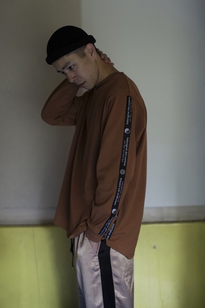 002.jpg